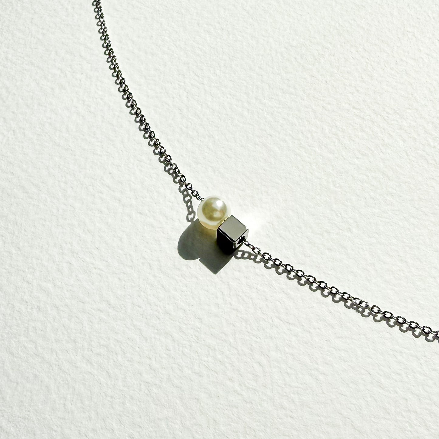 Mila Pearl Cube Necklace